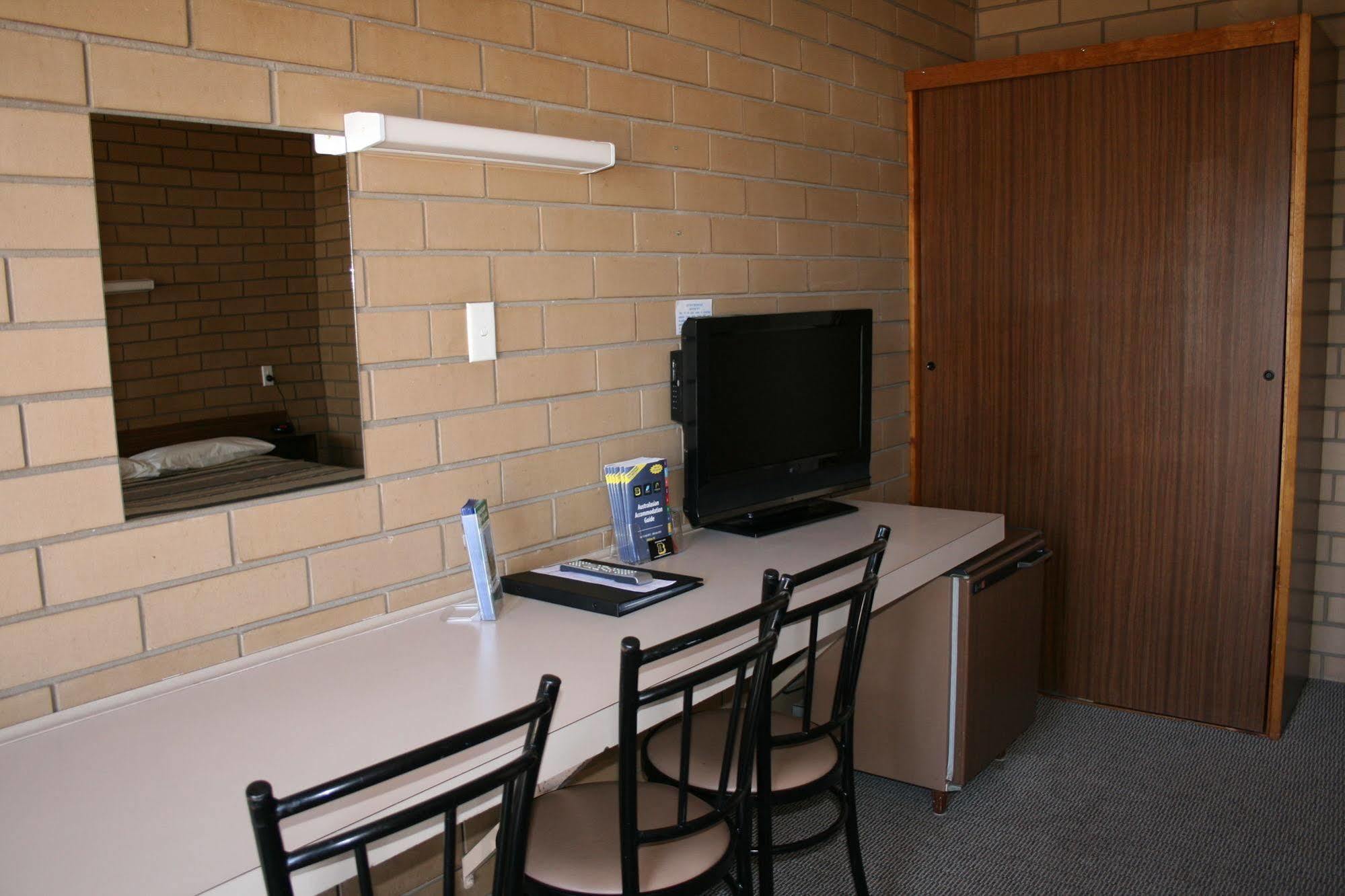 Mount Wycheproof Motor Inn Dış mekan fotoğraf