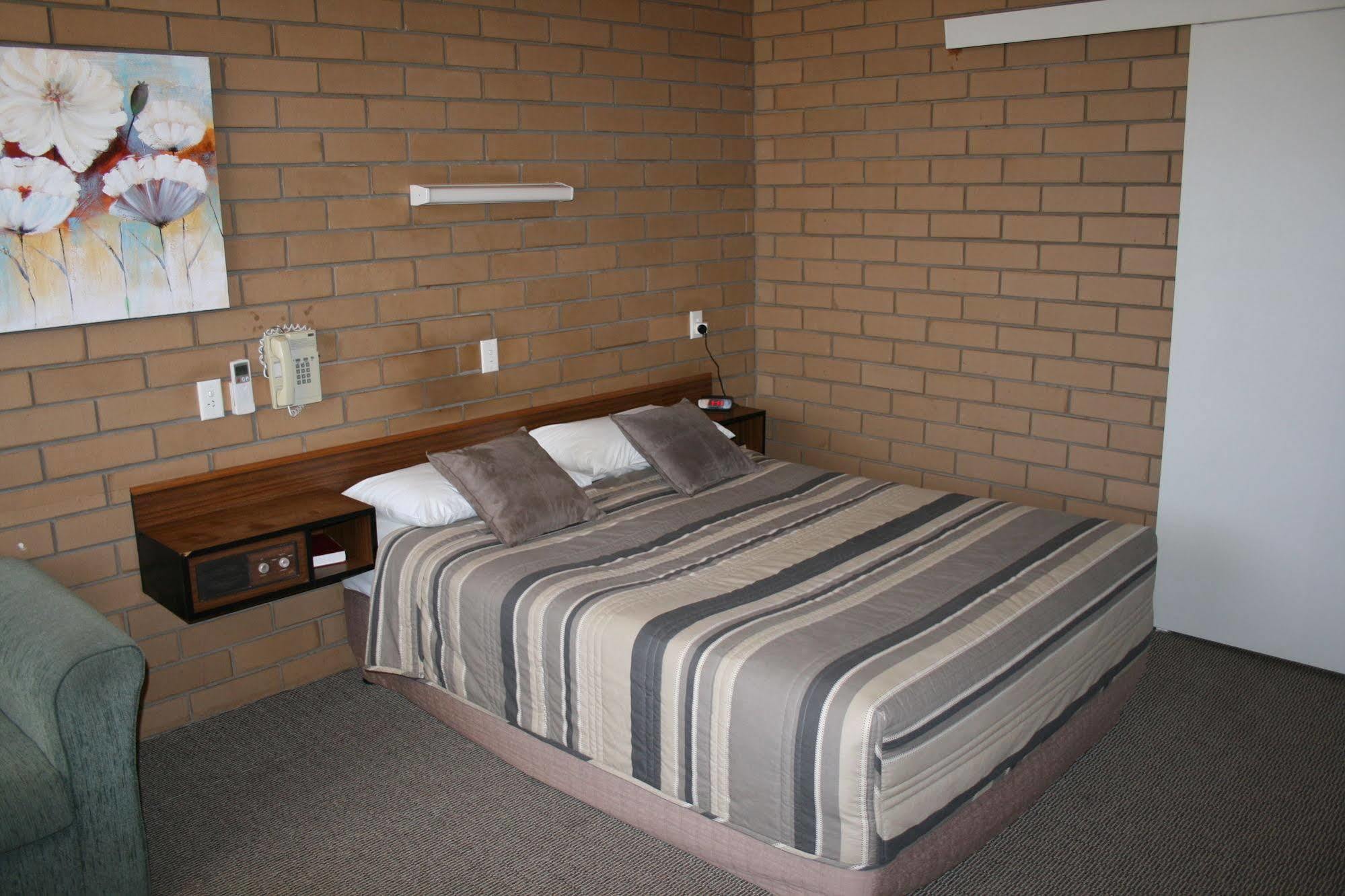 Mount Wycheproof Motor Inn Dış mekan fotoğraf