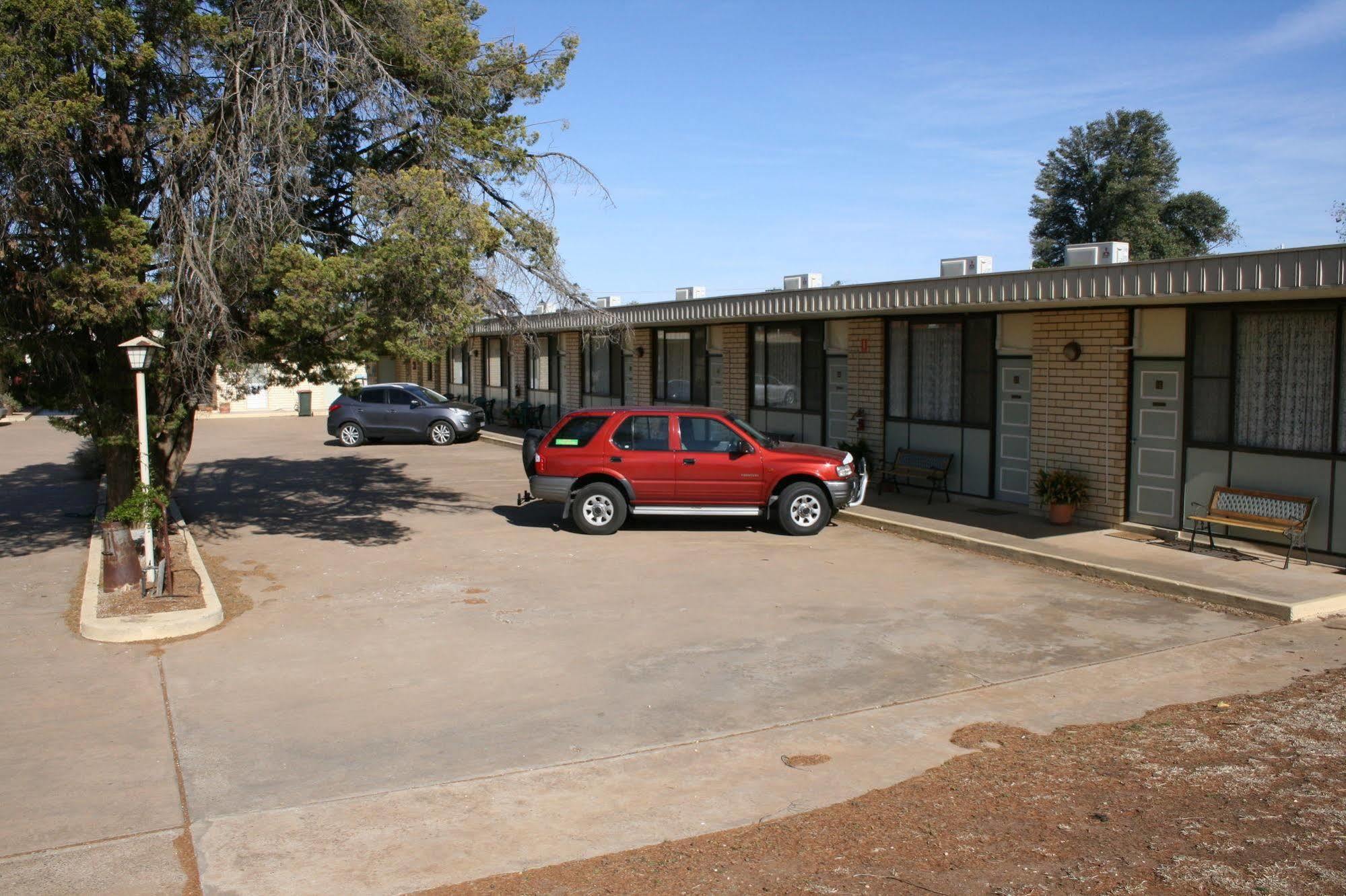 Mount Wycheproof Motor Inn Dış mekan fotoğraf