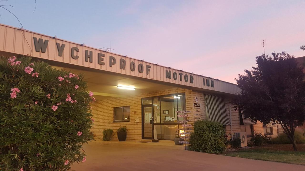 Mount Wycheproof Motor Inn Dış mekan fotoğraf